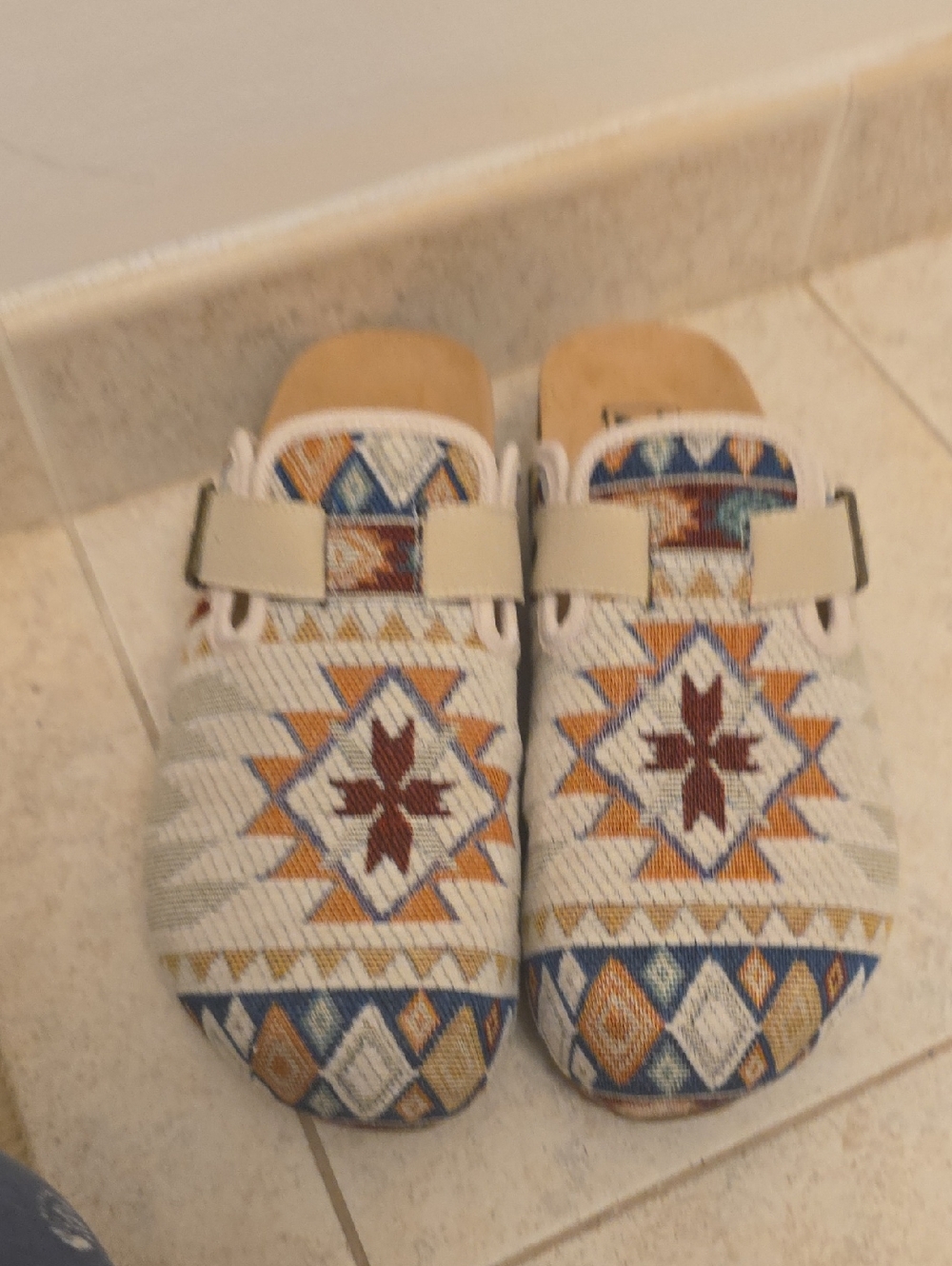 Womend Dirty Laundy Mystify Clogs Size 8 NIB